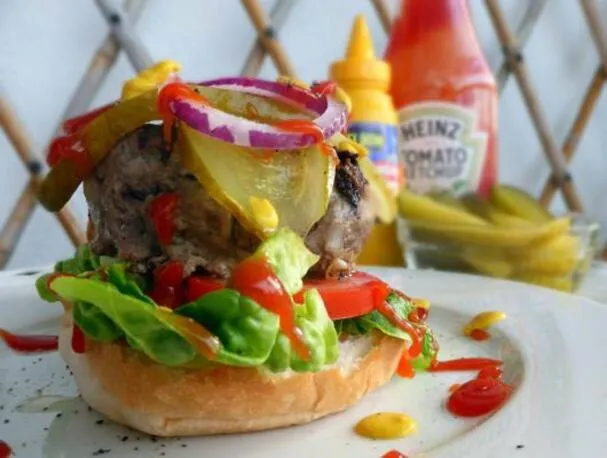 Americký hovězí burger