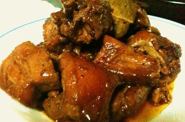 Adobo: filipínský národní pokrm